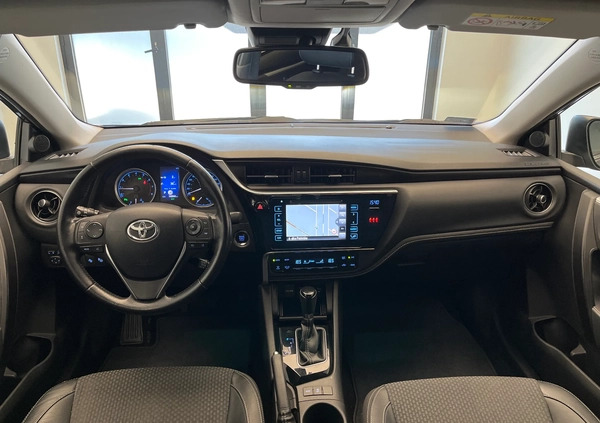 Toyota Corolla cena 64900 przebieg: 149200, rok produkcji 2017 z Pilica małe 22